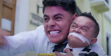 Jorgito the Ecuadorian midget guayaco gets his cock sucked by。